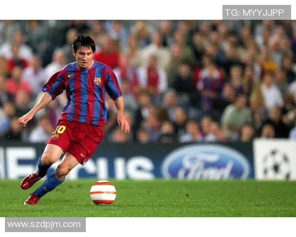 足球明星的前夫逆袭记:从绿茵场到爱情的重生之路